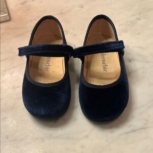 Childrenchic navy velvet toddler shoes size 23